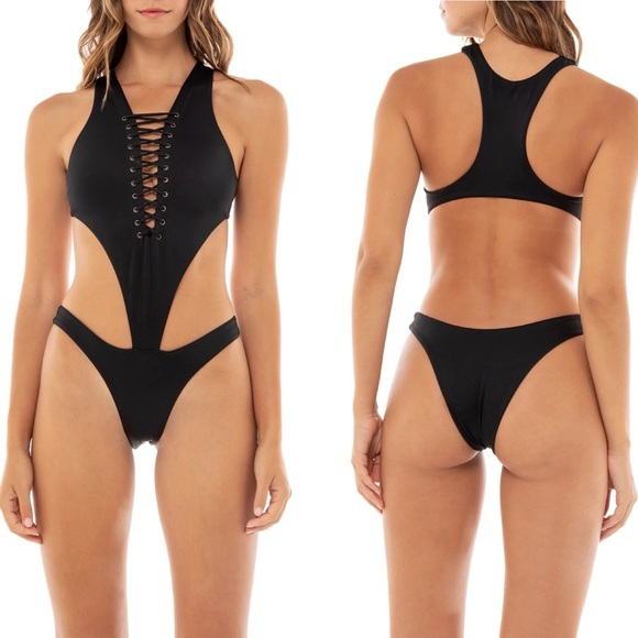 Agua Bendita Arin Eter Swimsuit‎ cut out size S NWT